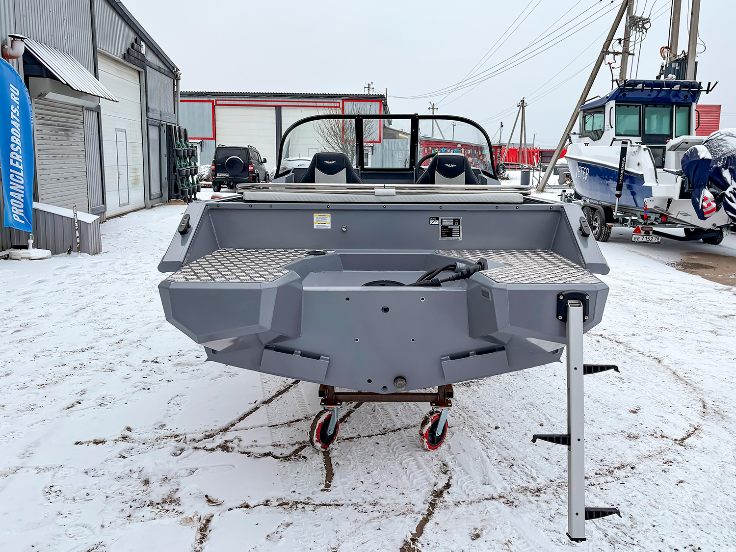 Лодка Volzhanka 50 Fish (серый)