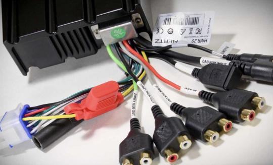 Цифровой медиа ресивер (магнитола) HERTZ HMR 20 - DIGITAL MEDIA RECEIVER