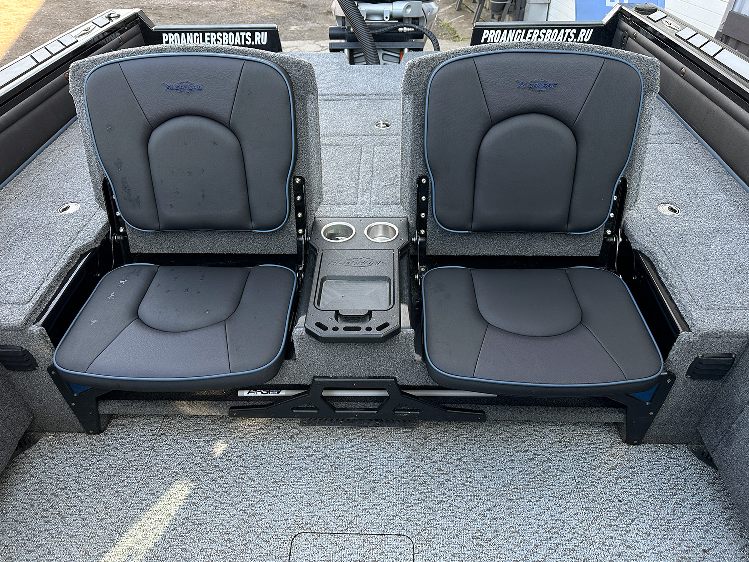 Катер Albakore 650 Fish с мотором Mercury Verado 250 V8 - В наличии